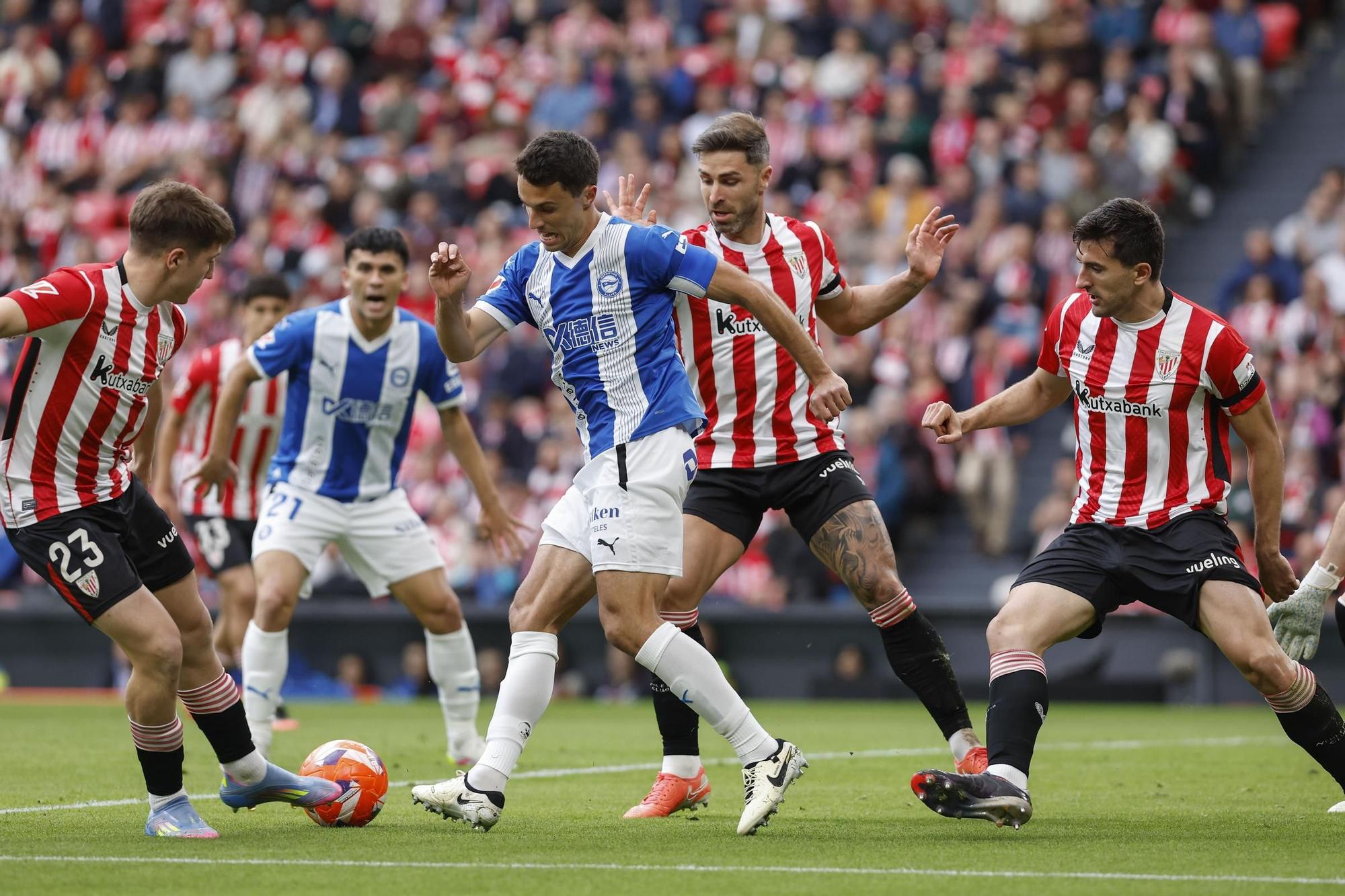 1-0. El Athletic defiende la cuarta plaza y complica la vida al Alavés