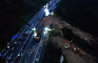 Una cinquantena de morts per l'esfondrament d'una carretera al sud de la Xina
