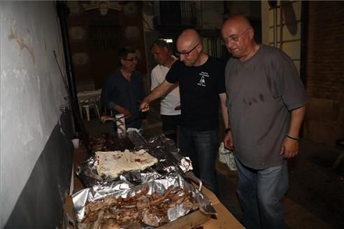 Las hogueras tomaron protagonismo en la Nit de la Xulla en Vila-real