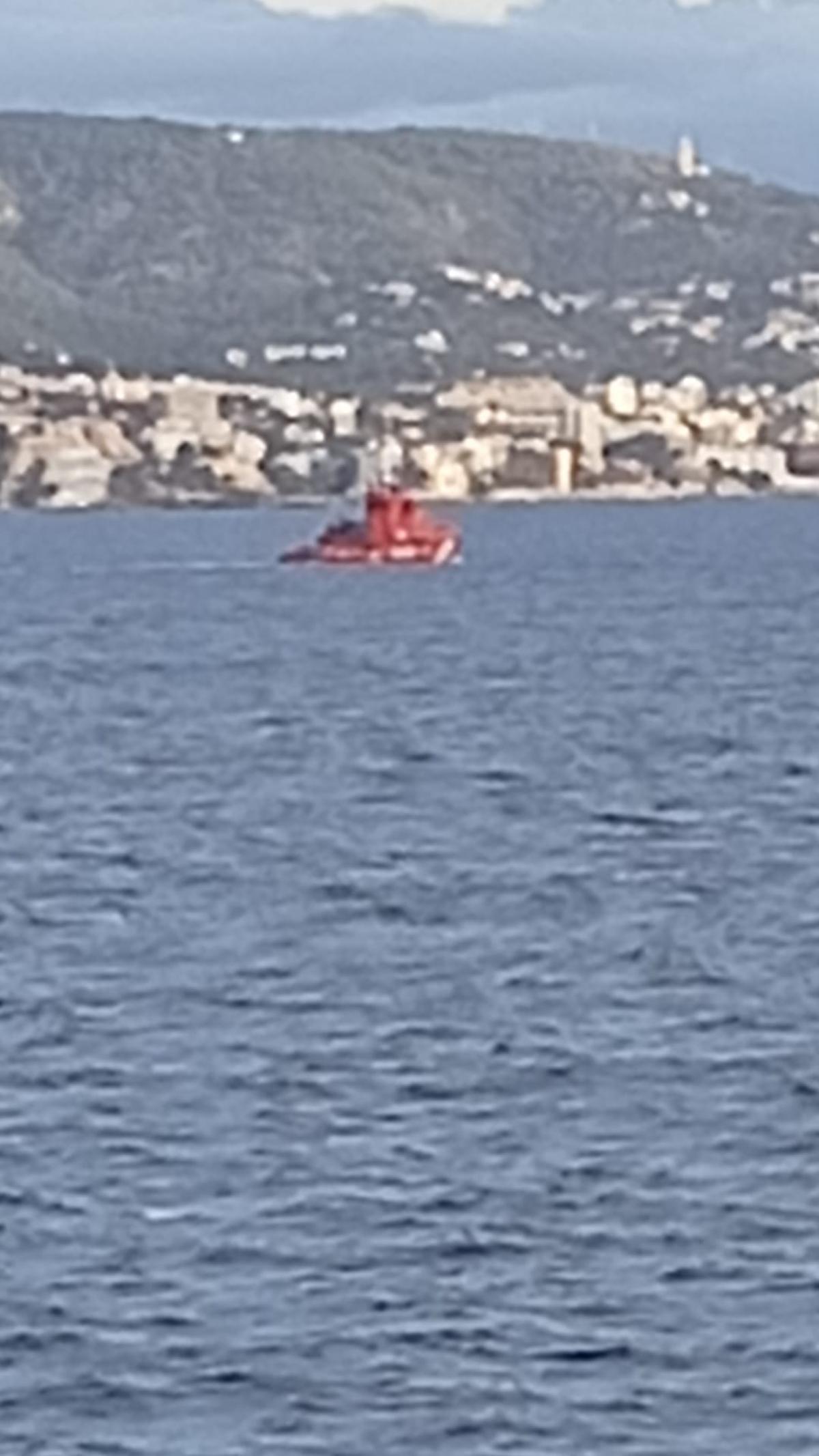 FOTOS | Nuevo incendio en la bodega de un ferry que cubría la ruta Barcelona-Palma FOTOS | Nuevo incendio en la bodega de un ferry que cubría la ruta Barcelona-Palma