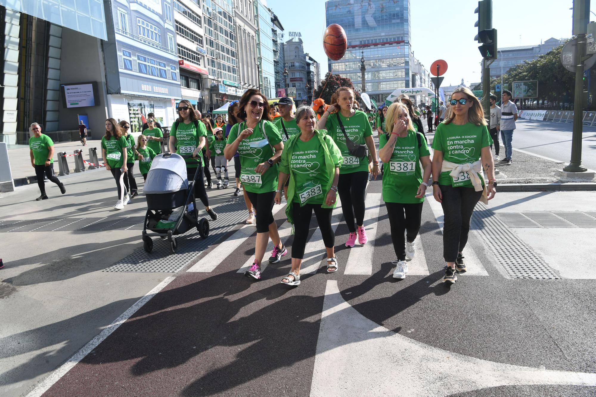 La Carrera contra el Cáncer tiñe de verde la ciudad