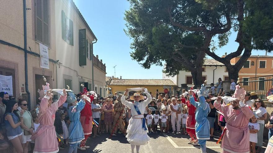Los Cossiers de Alaró  danzan al ritmo de Sant Roc