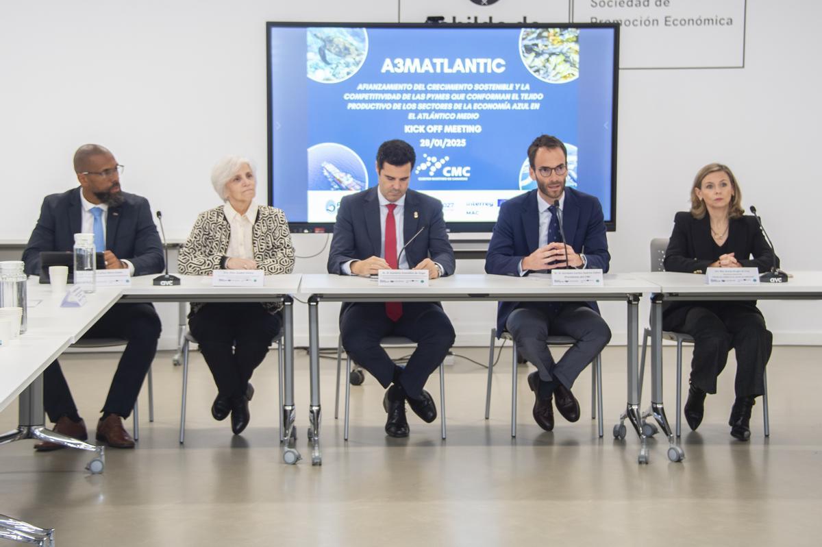 Gil Carlos Silva, Isabel Viera, Gustavo González, Germán Suárez y Sancha Bruges