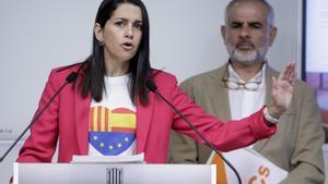 Cs busca reconstruir-se des de Catalunya per no desaparèixer després de l’adeu d’Arrimadas