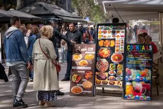Barcelona estudiará cómo limitar las iniciativas ciudadanas para evitar que dos sobre el mismo tema se anulen entre sí