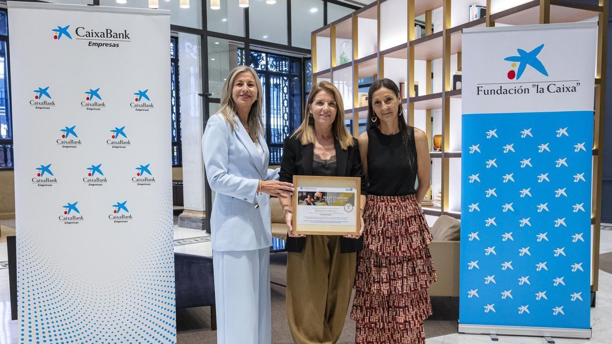 Un momento de la entrega del premio de CaixaBank.