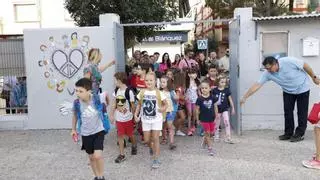 Vuelta al cole en l'Horta: “Tengo ganas de ver las nuevas clases y a mis amigos”