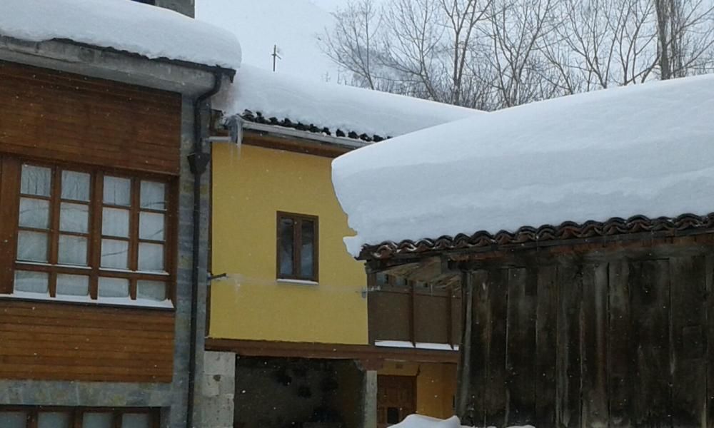 Así luce Somiedo bajo un manto de nieve