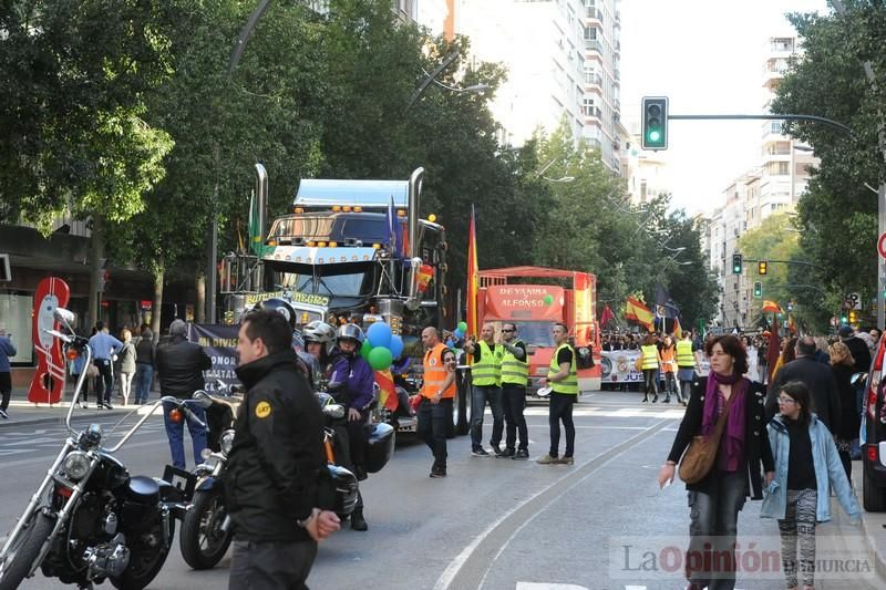 Miles de policías claman en Murcia para exigir "equiparación real" de sus salarios