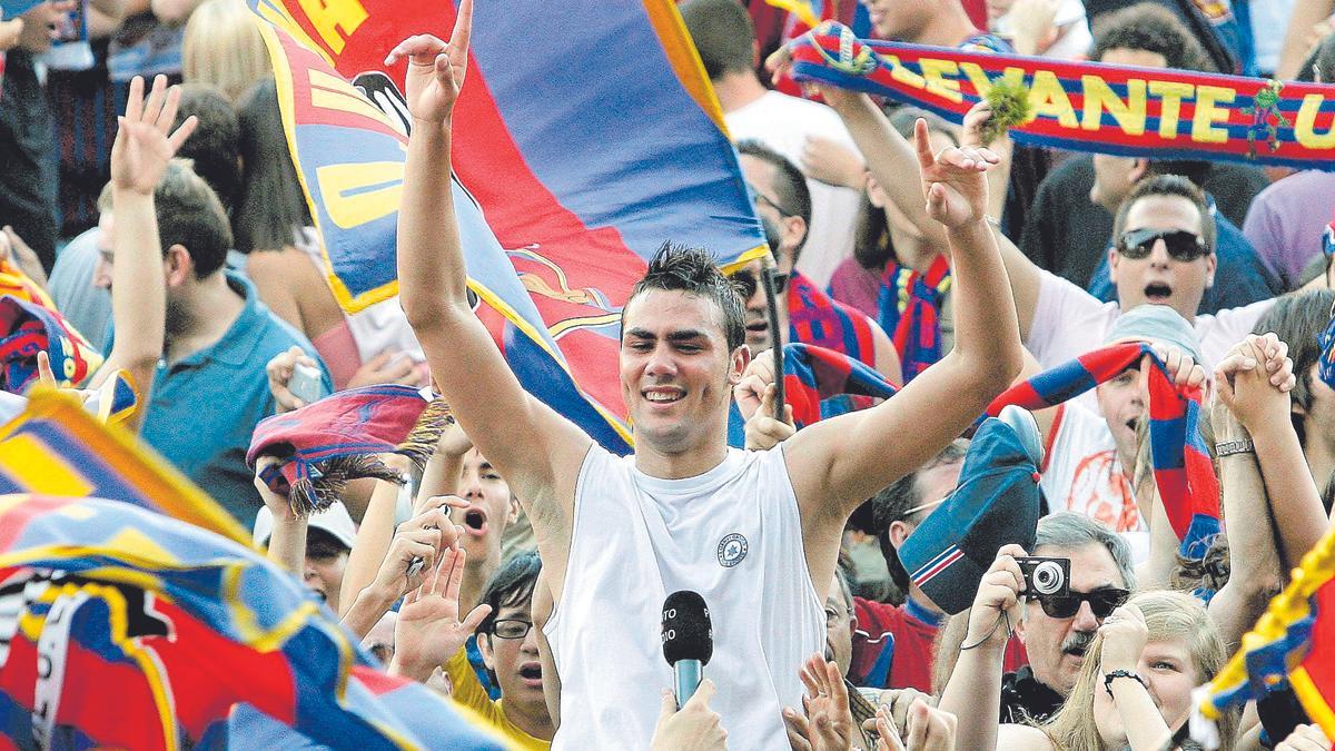 Levante UD: Con el ascenso en la penúltima jornada de 2010 en la retina