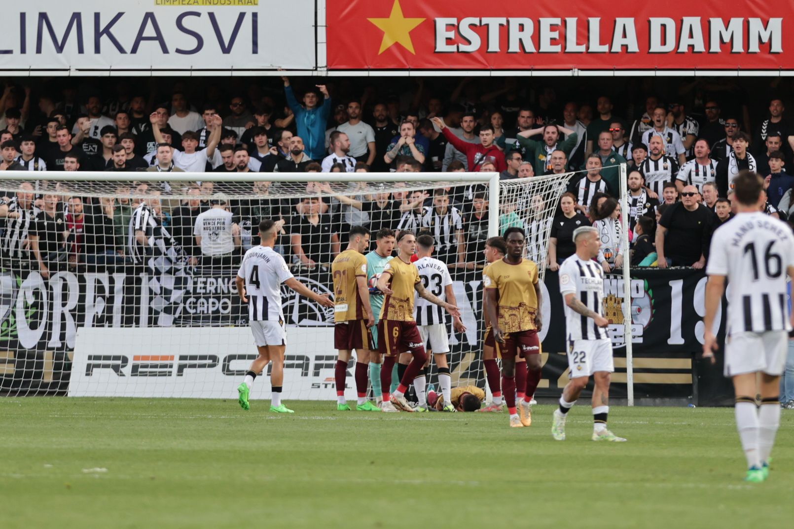 Castellón-Córdoba CF: las imágenes del partido en Castalia