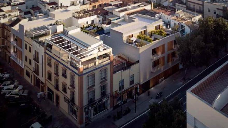 Se vende un piso de obra nueva con terraza y plaza interior en Carretera de Carmona, Sevilla