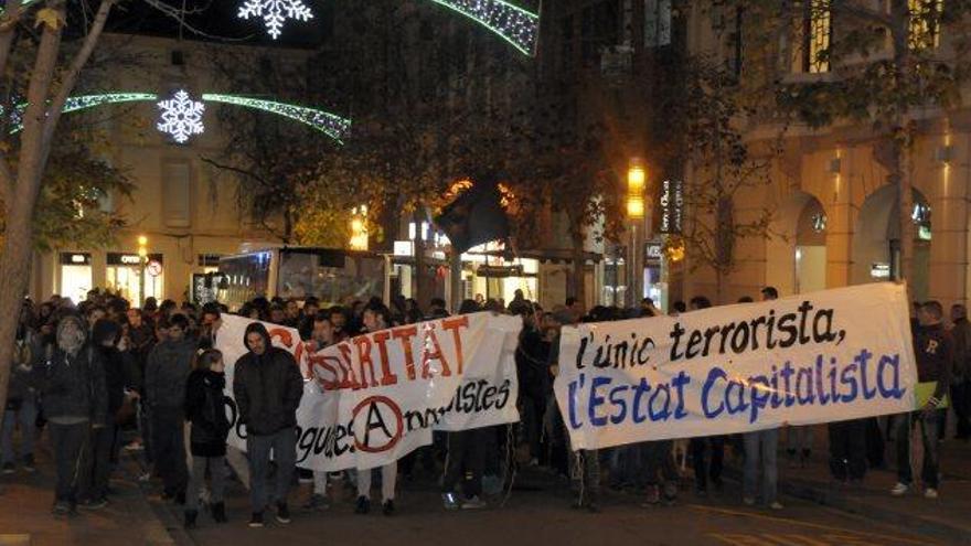 Manifestació de protesta contra les detencions d&#039;anarquistes, a Manresa, després de l&#039;operació Pandora