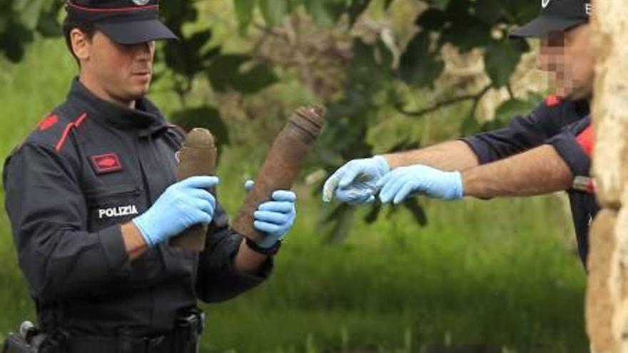 Hallan 300 artefactos explosivos en Vizcaya tras estallar un obús y herir al propietario