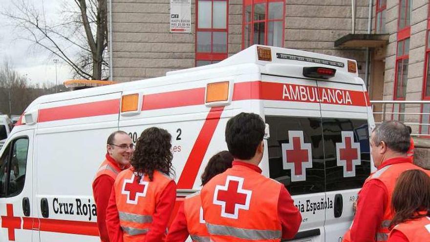 Una dotación de Cruz Roja. // Iñaki Osorio