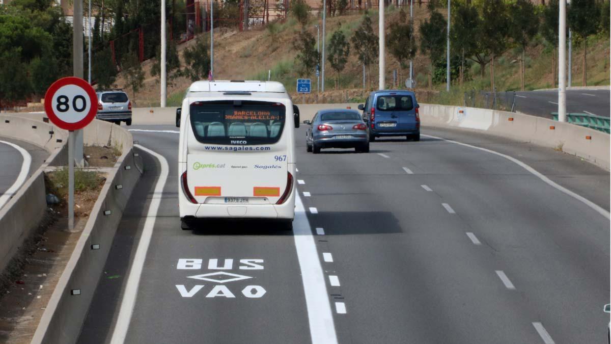 Entra en funcionamiento el carril bus-VAO de la C-31 en Badalona