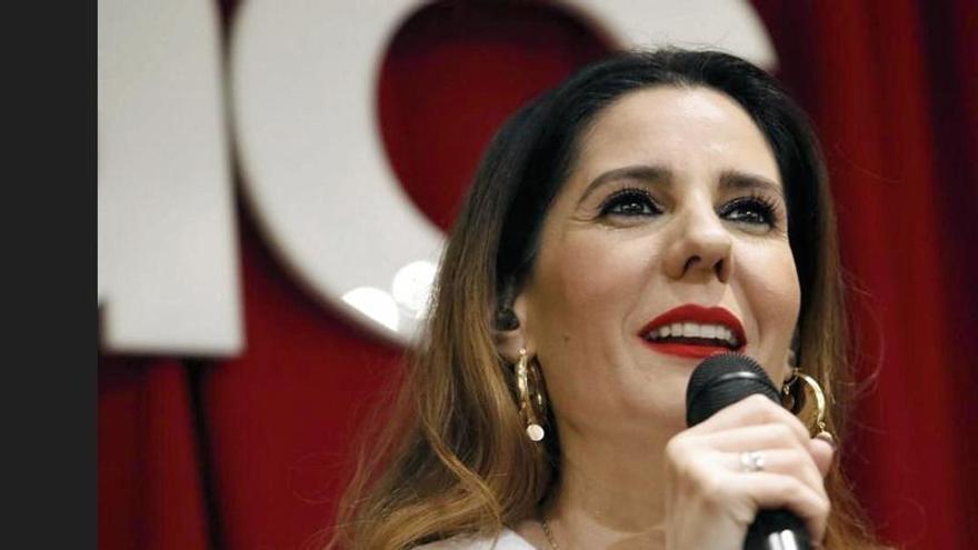 La malagueña Diana Navarro le cantará al papa León XVI