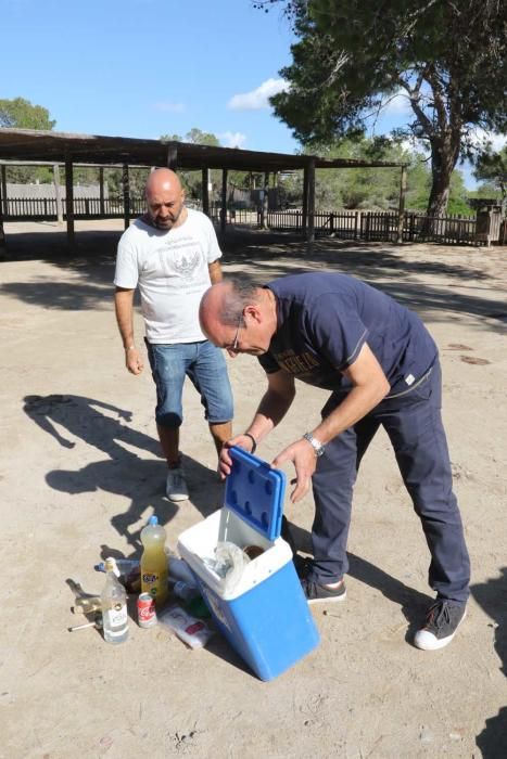 80 trabajadores limpian el Parque Natural