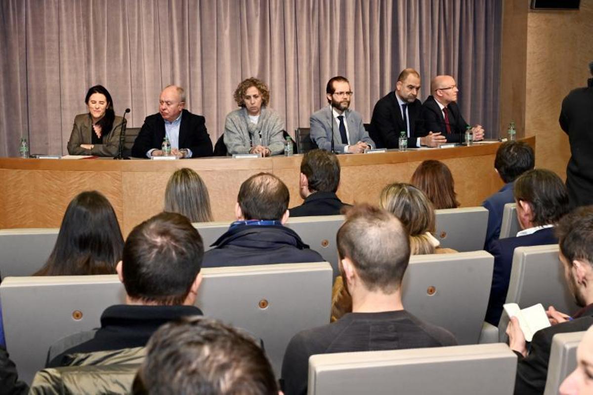 Colectivos sociales defienden la permanencia de Ence ante el inmiente fallo del Supremo