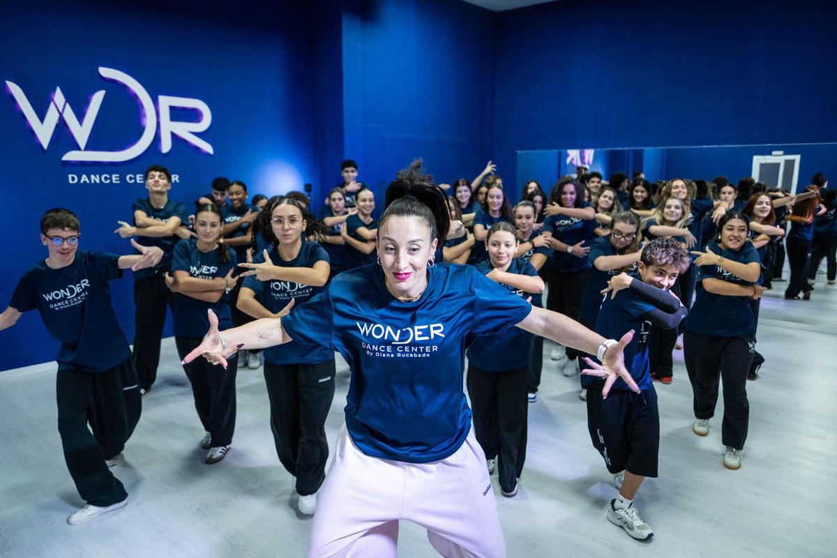 Irrumpe en este Carnaval la formación Wonder, con 270 componentes y que viene de la ganadora LS Tribu.