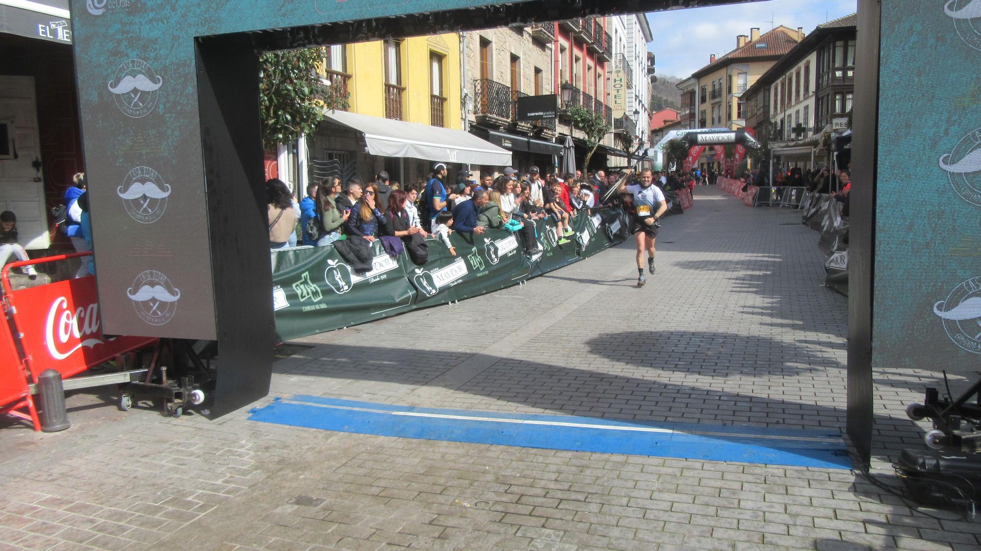 La Kangas Mountain congrega a más de 4.000 personas en Cangas de Onís