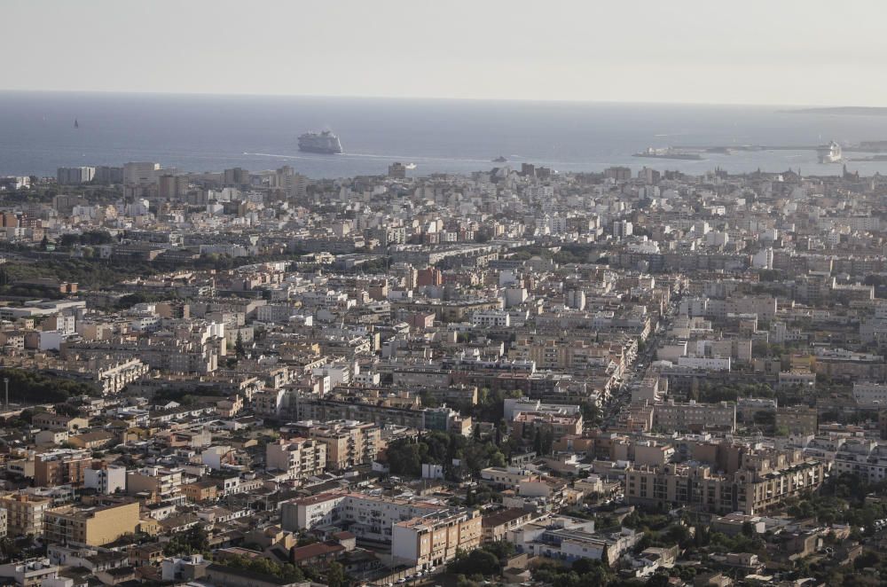 Mira Mallorca vista desde un helicóptero