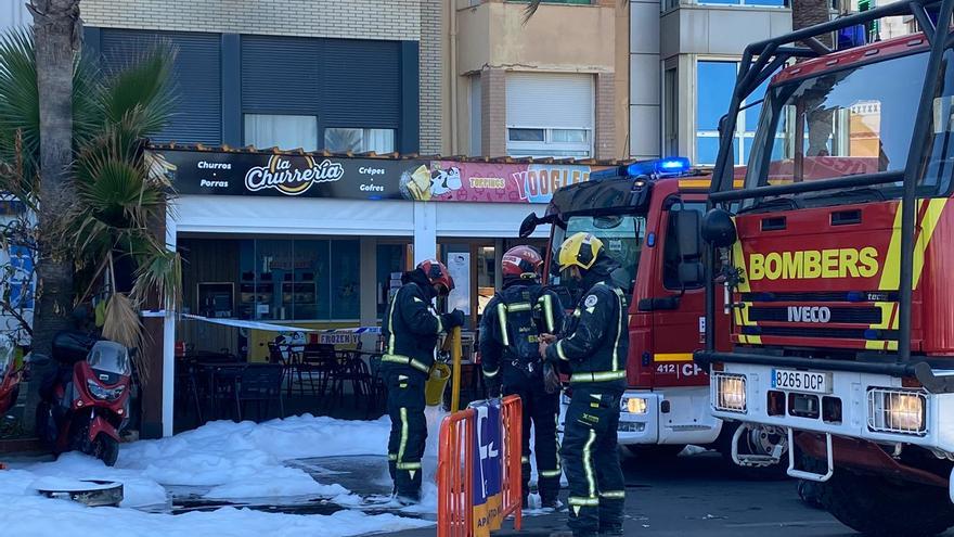 Vídeo: Incendio en una churrería del paseo marítimo de Peñíscola