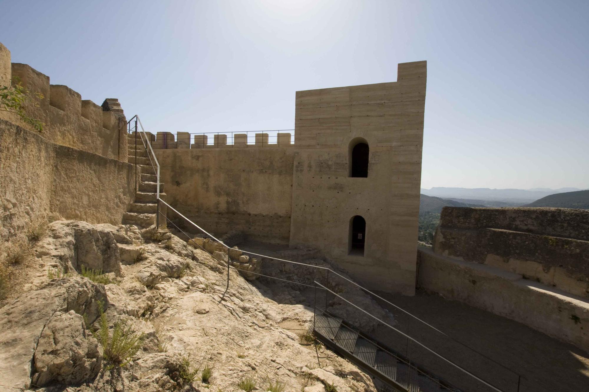 Castillo de Xativa0005.jpg