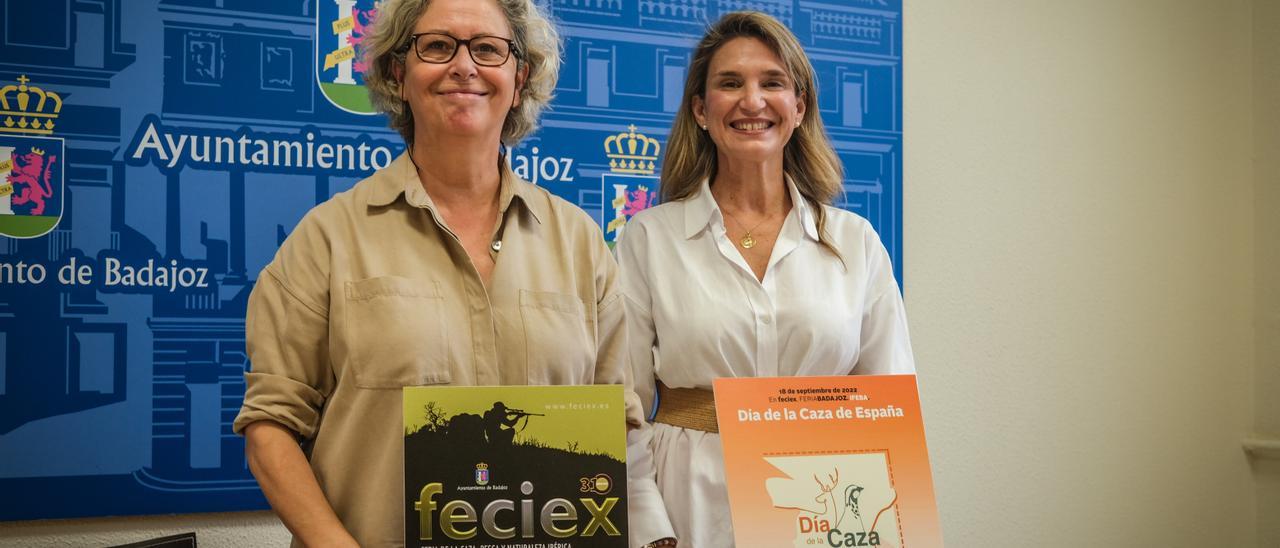 Pepa Dueñas y Blanca Subirán en la presentación de Feciex.