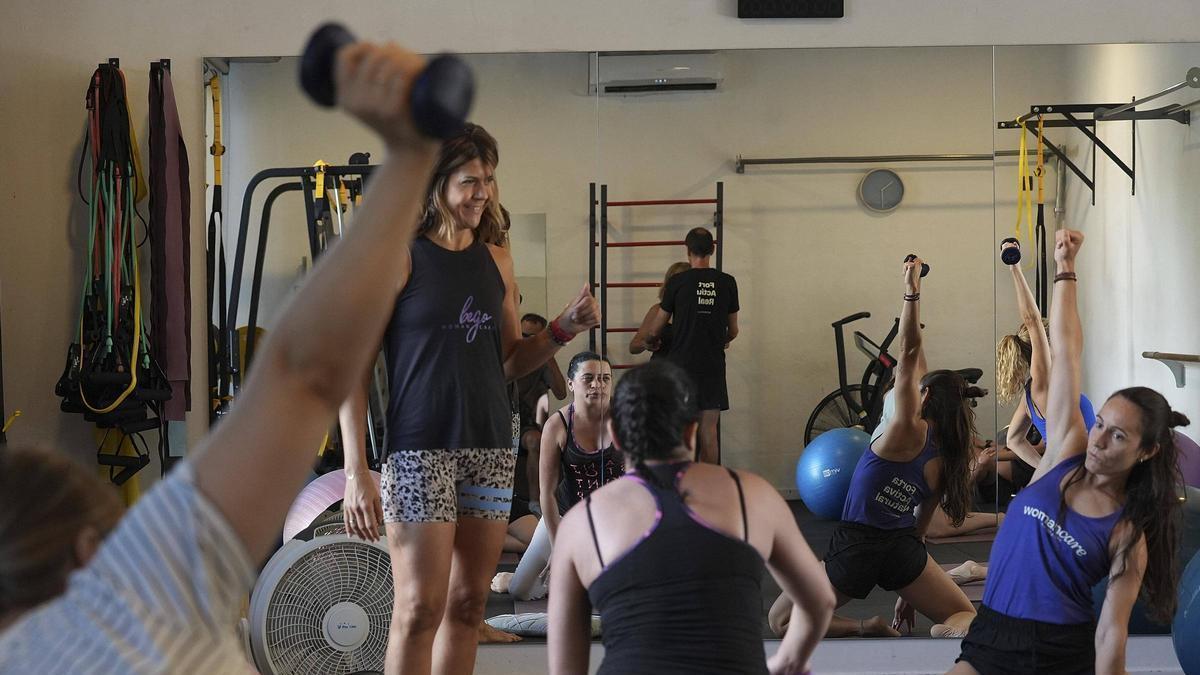 Gimnasos femenins: entrenar sense complexos ni tabús