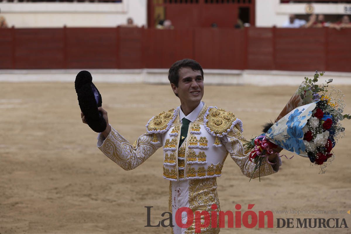 Tarde histórica en Abarán con la alternativa de José María Trigueros y el indulto de Tomás Rufo, junto a Castella salieron a hombros