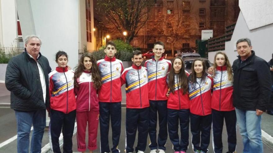 La delegación murciana de taekwondo, en París.