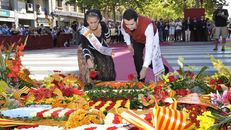 Ofrena floral de la Diada a Manresa.