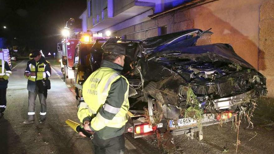 El exceso de velocidad, posible causa del accidente mortal de dos jóvenes en Ourense