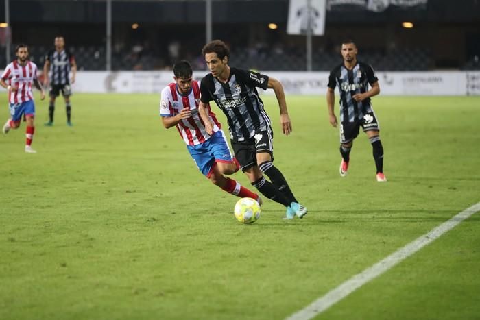 El FC Cartagena no falla ante el Algeciras y ya es colíder