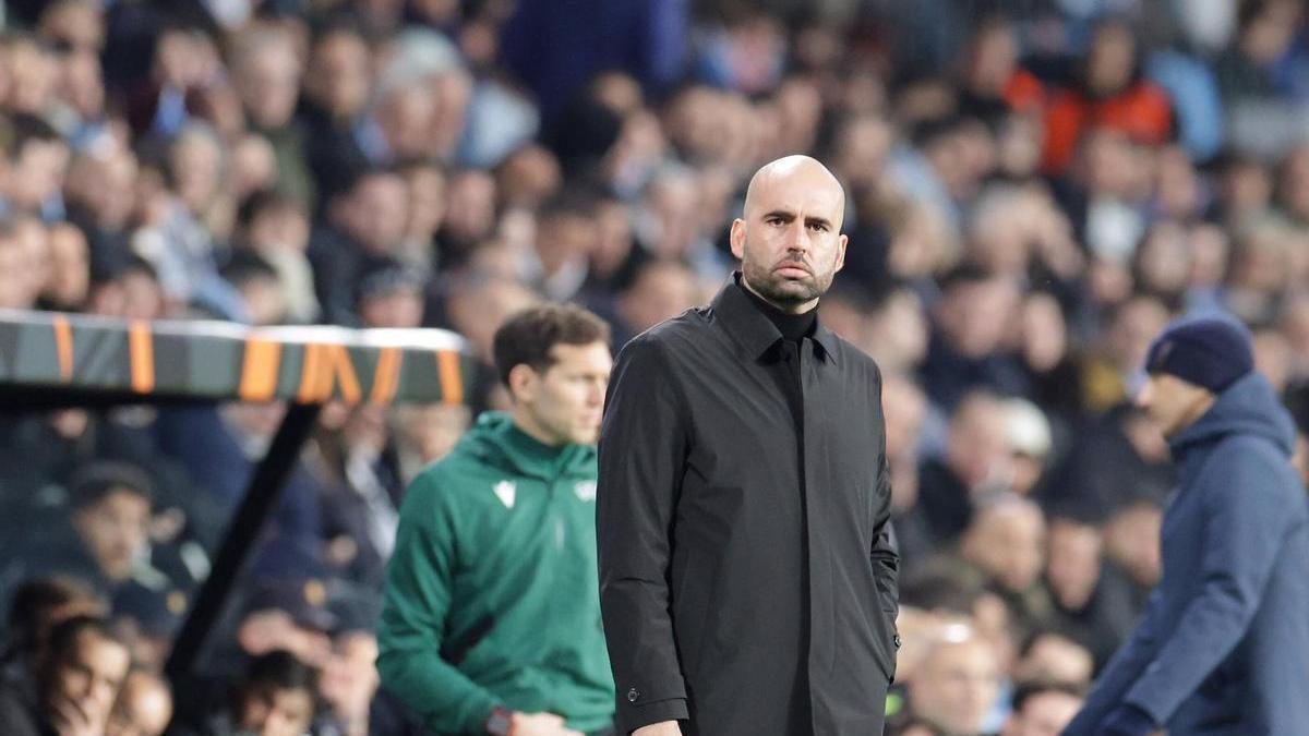 Claudio Giráldez valoró al Olympique de Lyon como «uno de los grandes favoritos, por no decir el que más» para llevarse la Europa League.