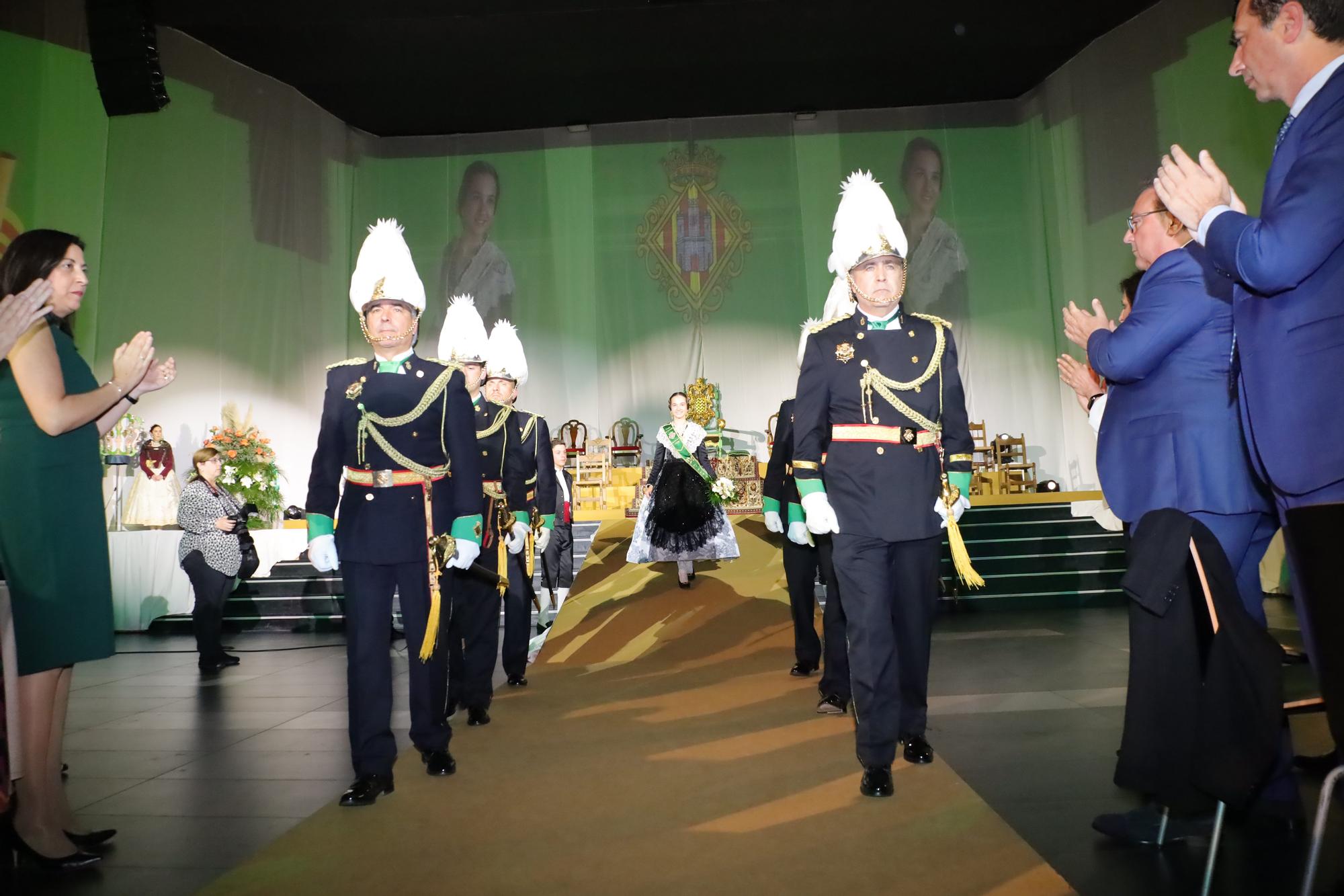 Galania a la reina infantil de las fiestas de la Magdalena