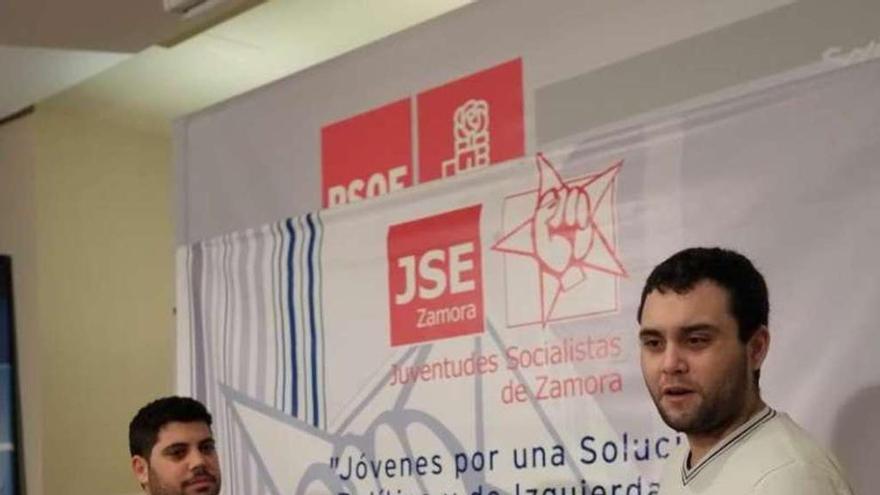 Los socialistas Sergio Bragado (izquierda) y Diego Lozano.