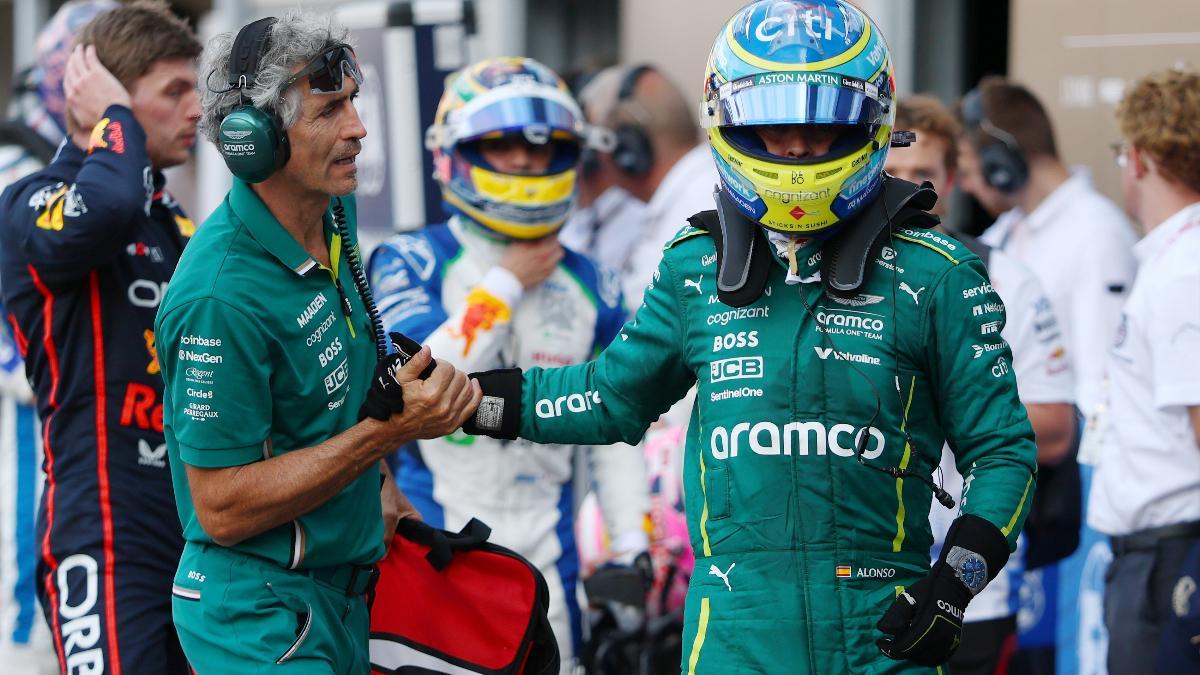 Fernando Alons , tras la carrera en Mónaco.