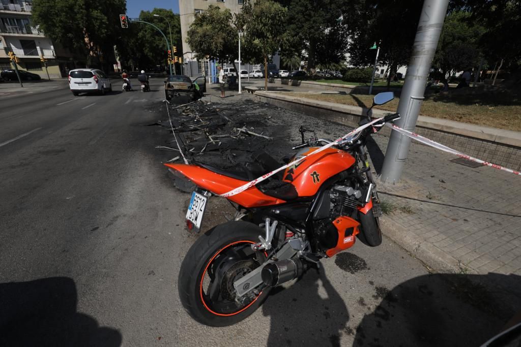 Incendian una batería de contenedores junto a la Comisaría de la Policía Local de Son Gotleu