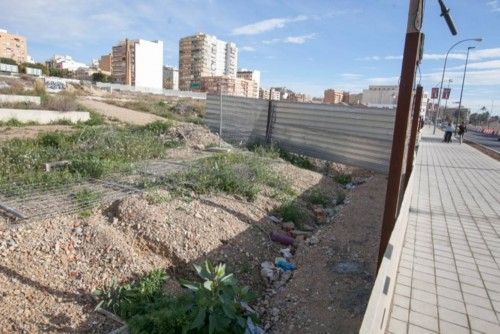 Los vecinos se unen para denunciar la «chapuza» del Acceso Sur de Alicante