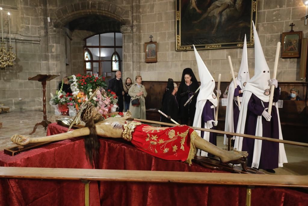 Jueves Santo en Palma: Arranca la procesión del Crist de la Sang