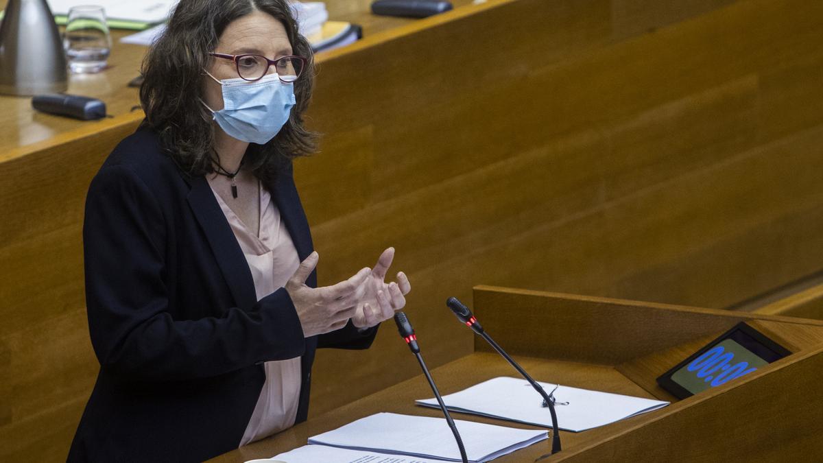 Mónica Oltra durante su comparecencia en Les Corts para explicar la sentencia condenatoria contra su exmarido por abusos sexuales en un centro de menores.