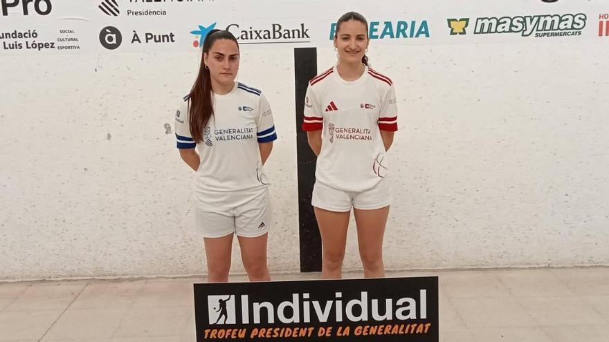 La vallera Júlia, de roig a  la dreta, va superar Natalia a Xeraco