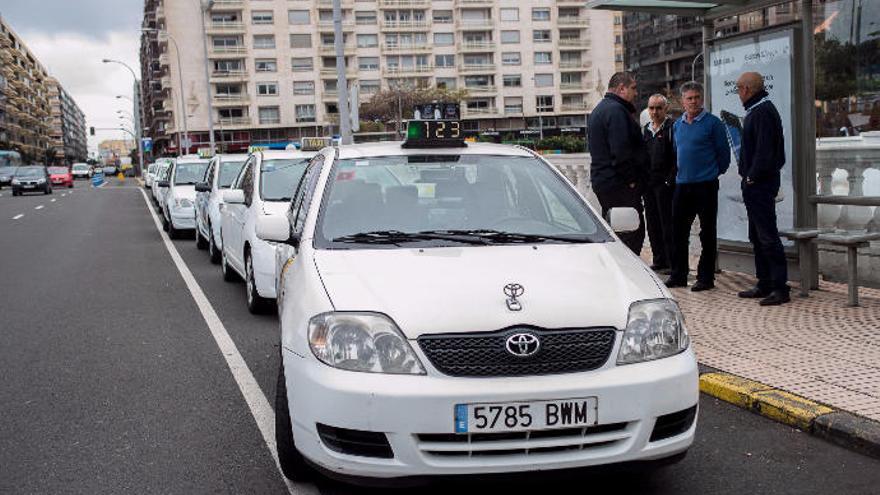 Taxistas en San Telmo.