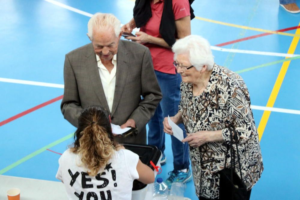 Votacions al pavelló de Santa Eugènia