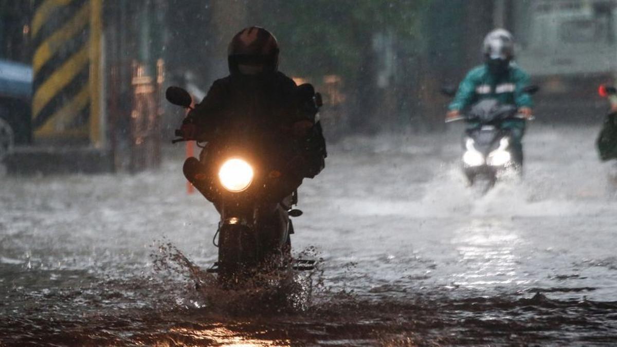 Efectos del paso de la tormenta tropical Megi en Filipinas.