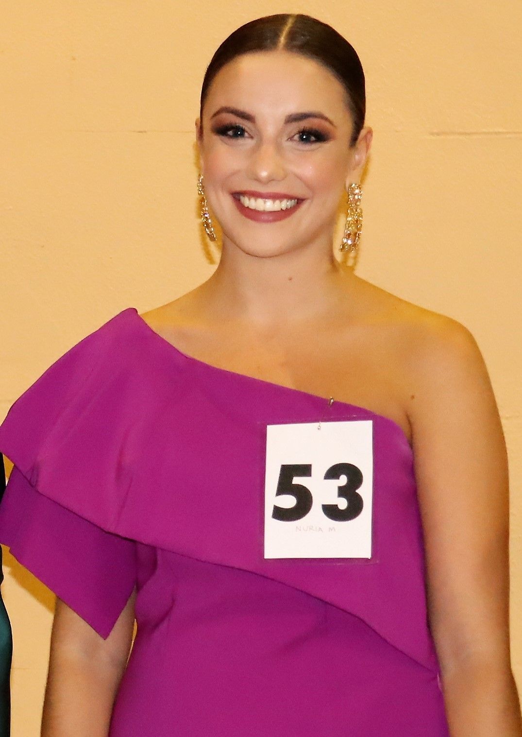 Nuria Miralles Serrano (Peris y Valero-Cuba)