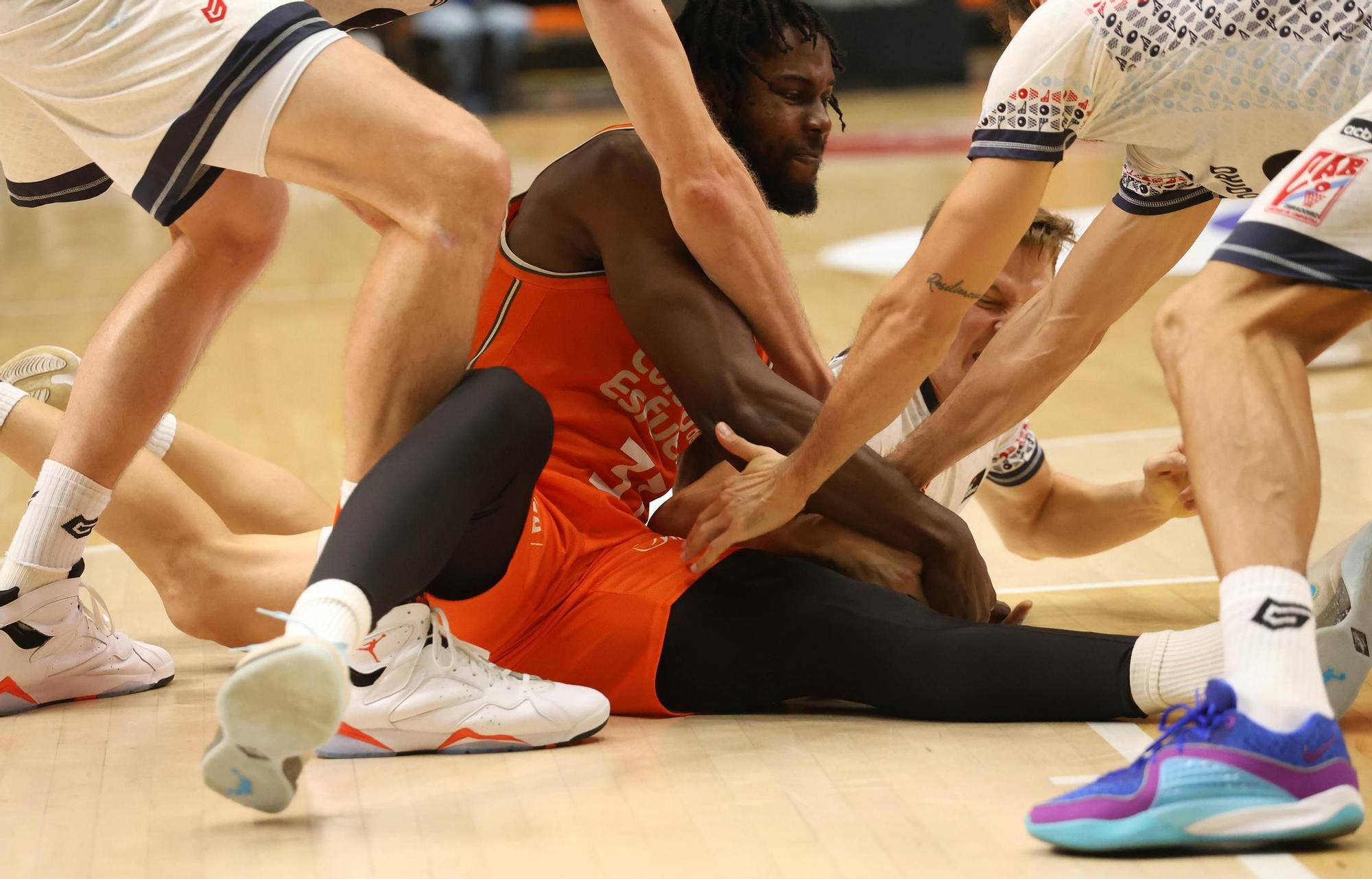 Las imágenes del Valencia Basket vs Monbus Obradoiro