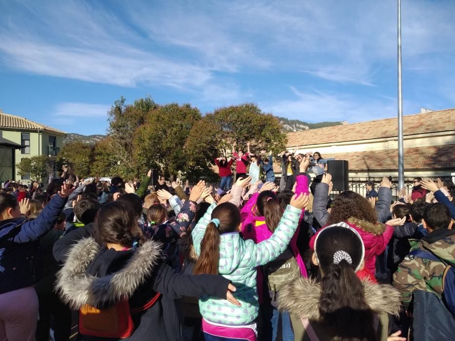 Celebración del Día de la Paz en Alcoy.